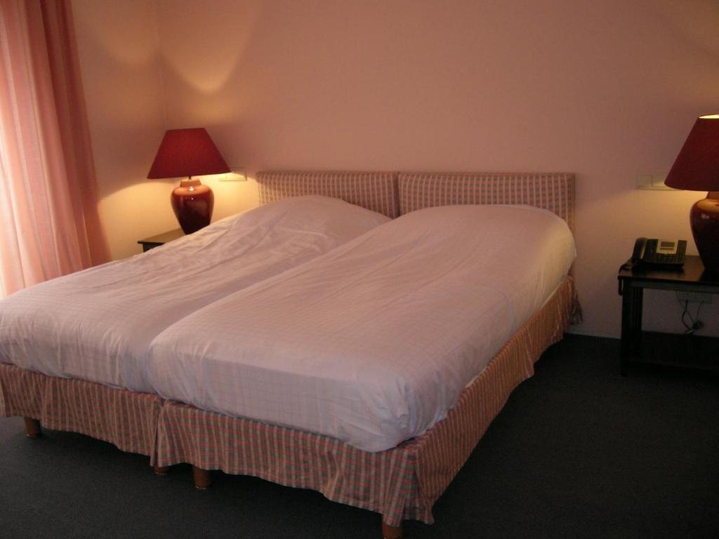 Hotel Le Martin Pecheur Fauvillers Ruang foto