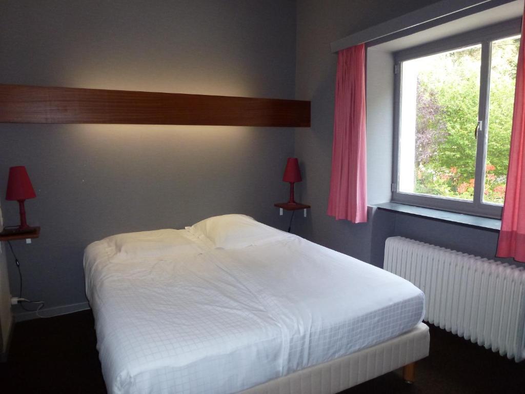 Hotel Le Martin Pecheur Fauvillers Ruang foto