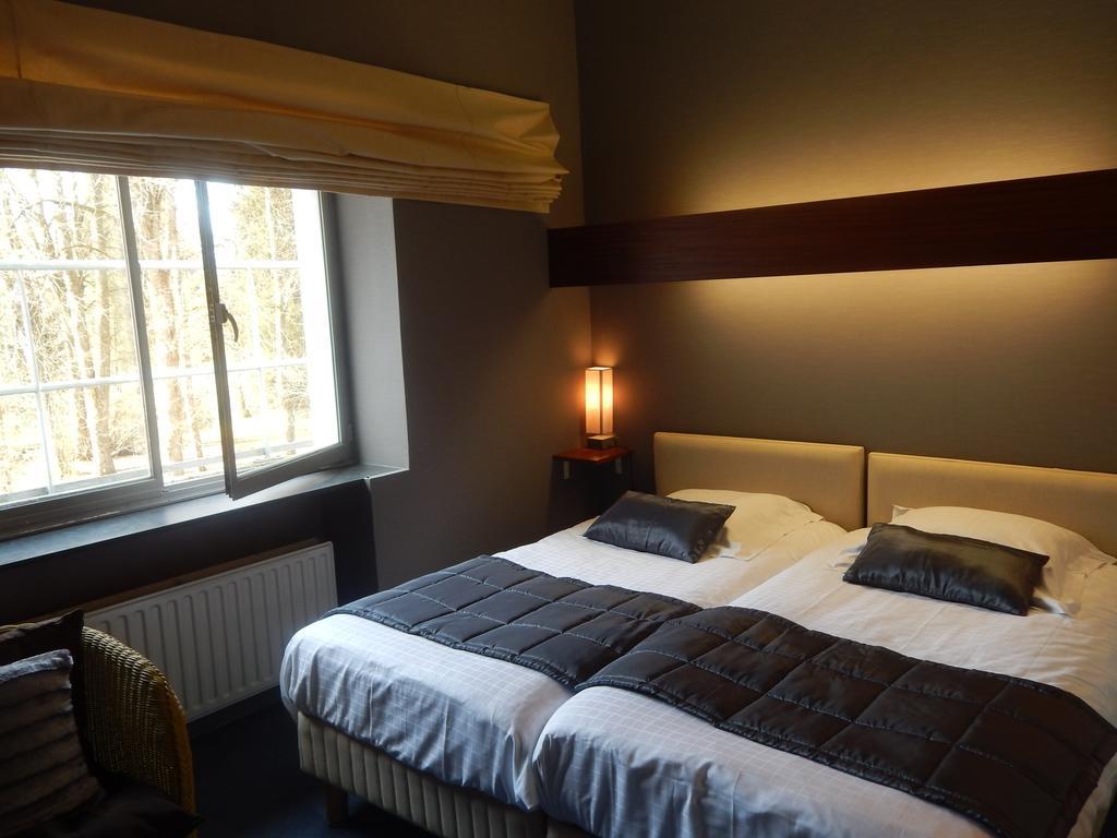 Hotel Le Martin Pecheur Fauvillers Ruang foto